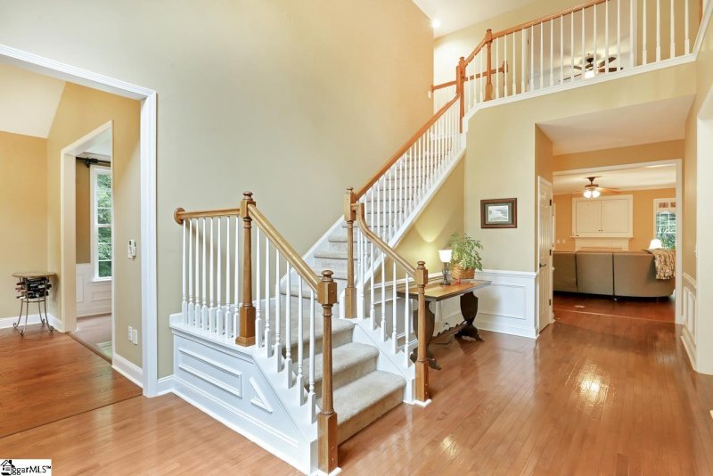 Property image 2 at 237 Yorkswell Lane, Greenville, SC 29607