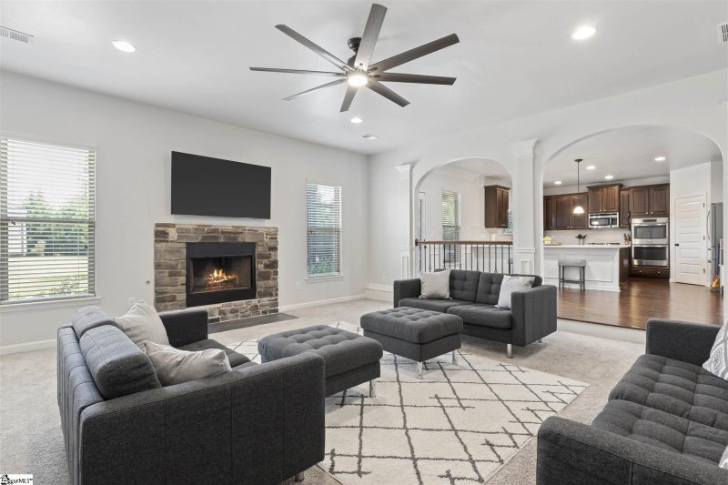 Property image 4 at 113 Harbrooke Circle, Greer, SC 29651