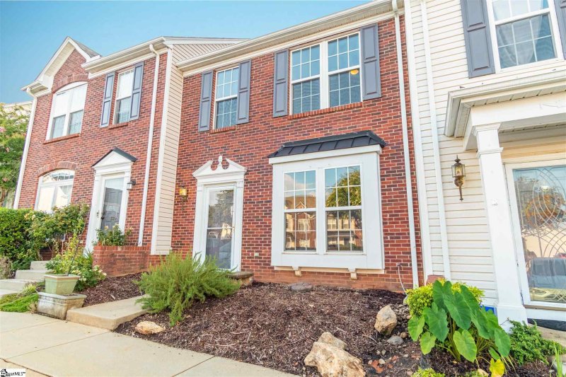 Property image 2 at 218 Spring Crossing Circle, Greer, SC 29650