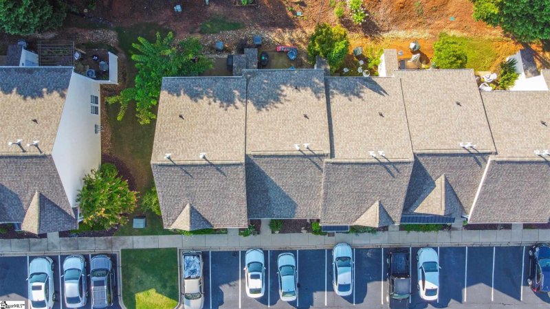 Property image 3 at 218 Spring Crossing Circle, Greer, SC 29650