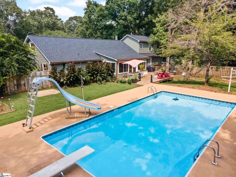 Property image 3 at 101 Frederick Street, Greer, SC 29651