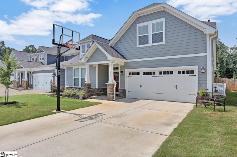 Property image 2 at 109 Quail Creek Drive, Greer, SC 29650