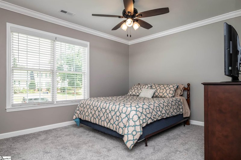 Property image 2 at 204 S Artillery Court, Piedmont, SC 29673
