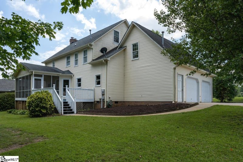 Property image 2 at 225 Glen Laurel Drive, Easley, SC 29642