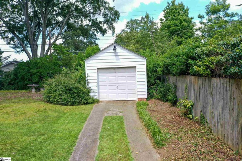 Property image 3 at 317 Longview Terrace, Greenville, SC 29605