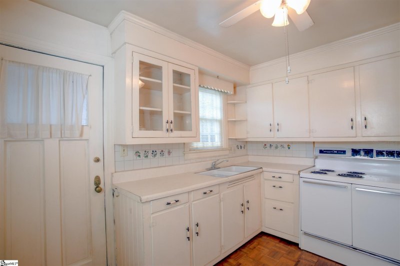 Property image 5 at 317 Longview Terrace, Greenville, SC 29605