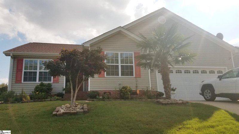 Property image 2 at 214 Juniper Leaf Way, Greer, SC 29651