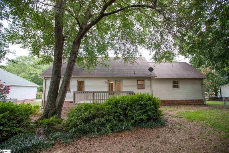 Property image 3 at 3 Morningrose Lane, Simpsonville, SC 29681