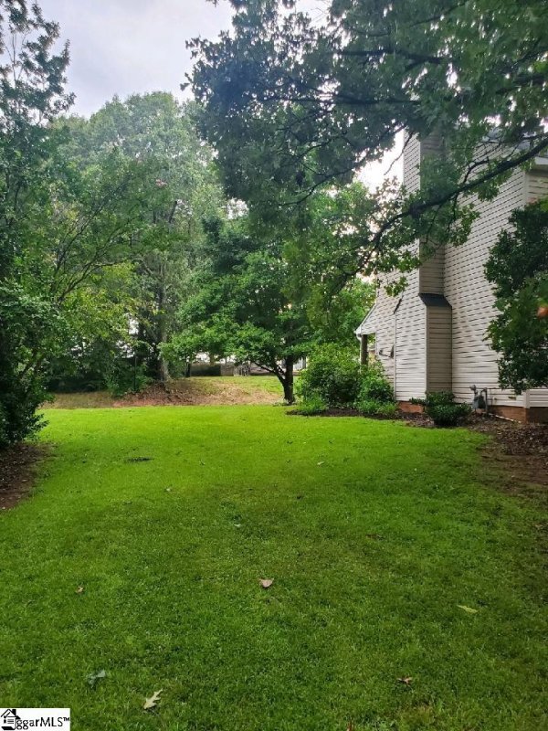 Property image 4 at 16 Bonnie Woods Drive, Greenville, SC 29605