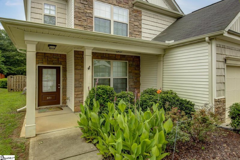 Property image 2 at 321 Hunslet Way, Simpsonville, SC 29680