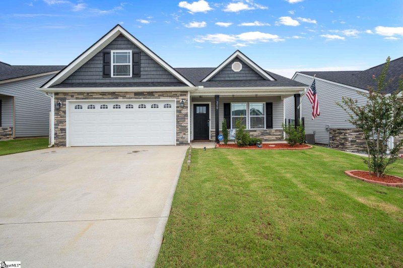 250 Highland Springs Loop