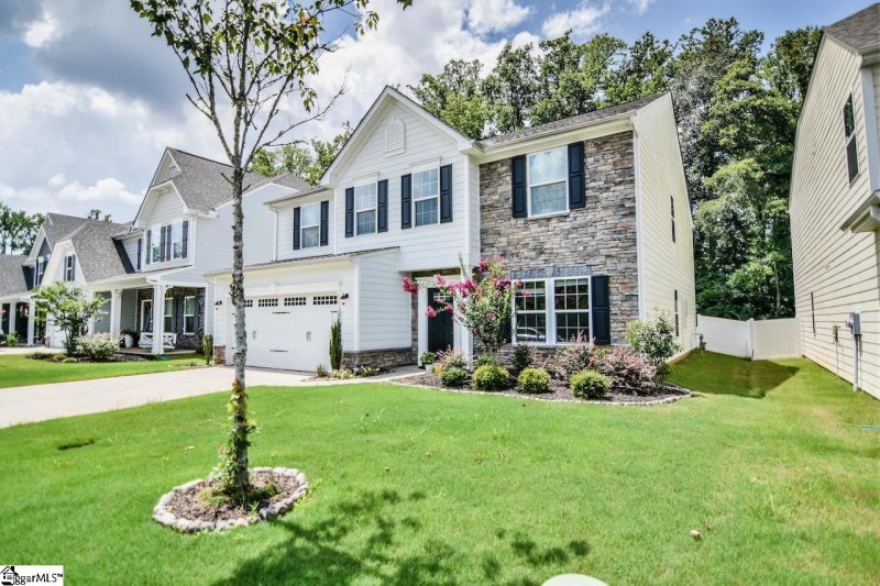 Property image 3 at 36 Lovvorn Court, Greer, SC 29650