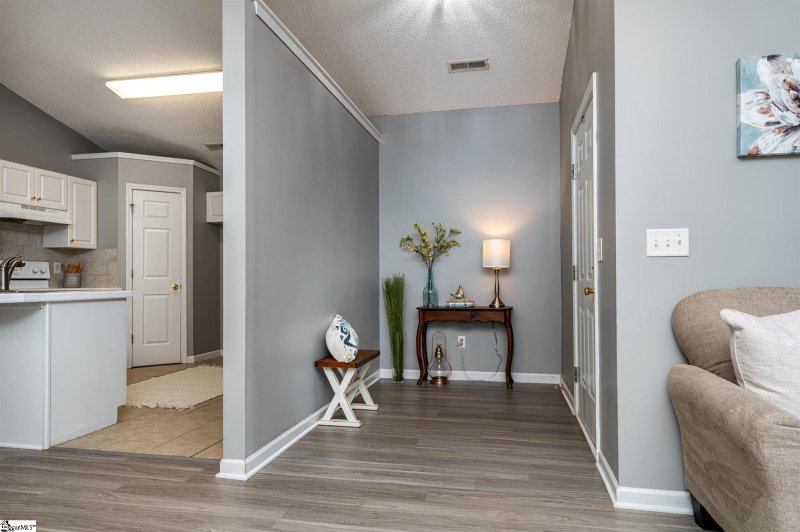 Property image 3 at 325 Tanacross Way, Greenville, SC 29605