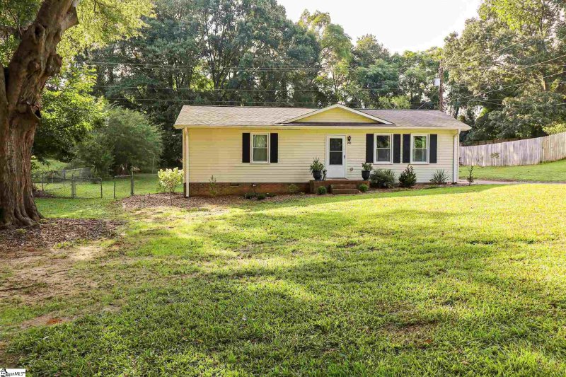 Property image 5 at 206 Springdale Avenue, Liberty, SC 29657
