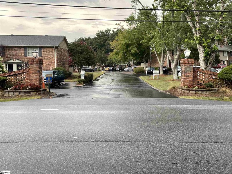 Property image 2 at 710 Hunts Bridge Road, Greenville, SC 29617