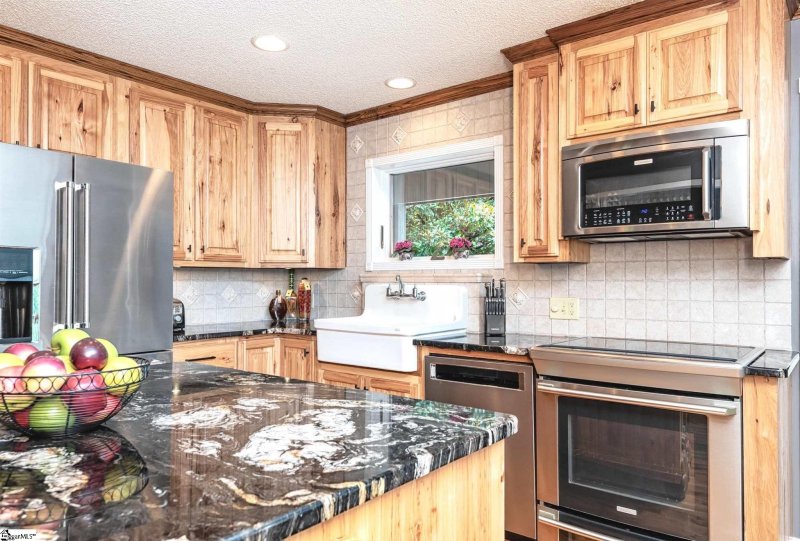 Property image 4 at 214 Raven Cliff Road, Cleveland, SC 29635