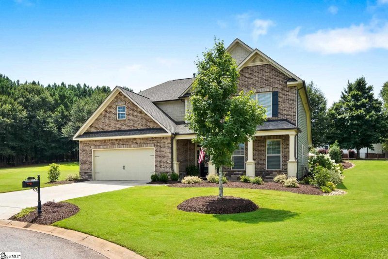 Property image 2 at 202 Meadows Edge Court, Anderson, SC 29621