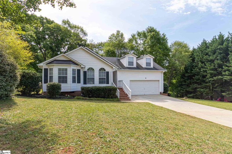 Property image 2 at 207 SUSSEX Way, Anderson, SC 29625