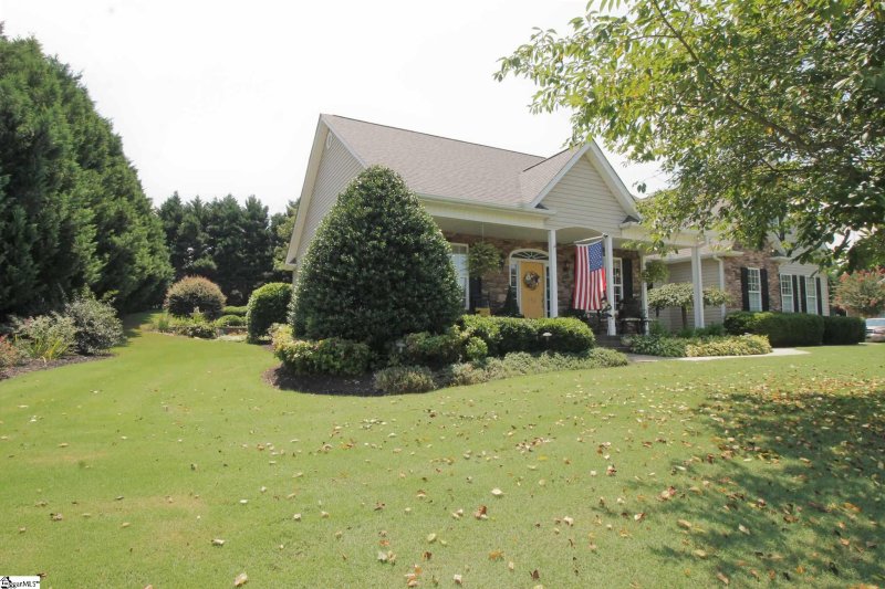 Property image 3 at 713 Brookdale Drive, Greer, SC 29651