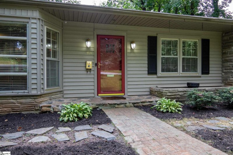 Property image 2 at 160 Dellwood Drive, Greenville, SC 29609