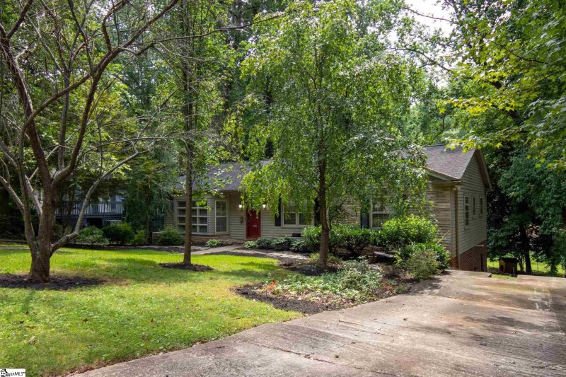Property image 3 at 160 Dellwood Drive, Greenville, SC 29609