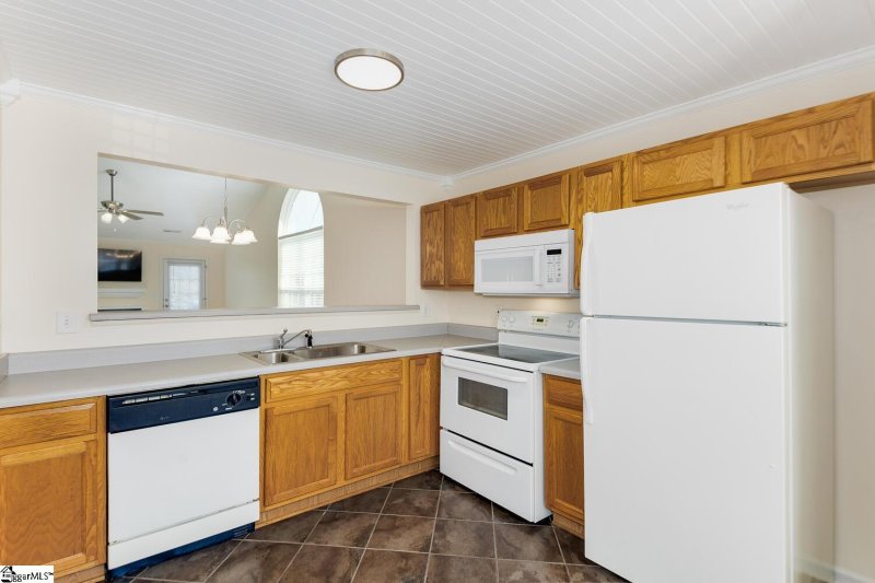 Property image 3 at 11 Bailess Court, Greer, SC 29650