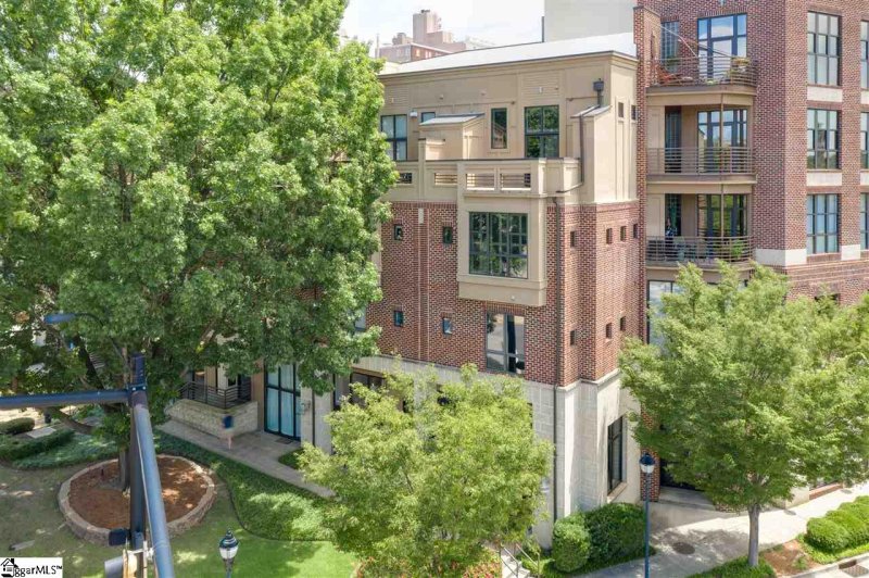 Property image 3 at 402 River Street, Greenville, SC 29601