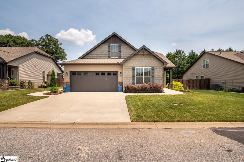 Property image 2 at 803 Lynshire Lane, Moore, SC 29369