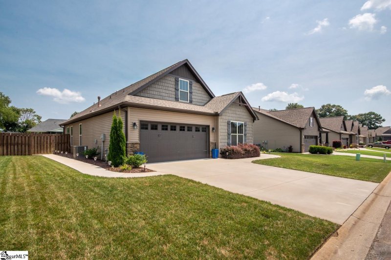 Property image 3 at 803 Lynshire Lane, Moore, SC 29369