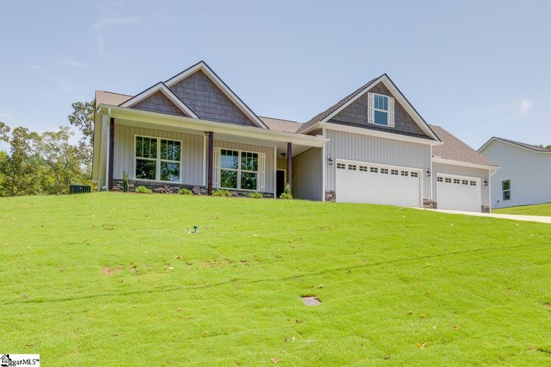 Property image 2 at 257 Inlet Pointe Drive, Anderson, SC 29625