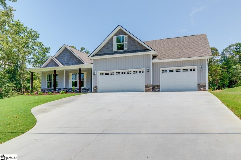 Property image 3 at 257 Inlet Pointe Drive, Anderson, SC 29625