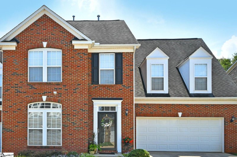 8 Everleigh Court