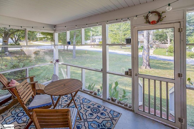 Property image 3 at 3 Rawood Drive, Travelers Rest, SC 29690