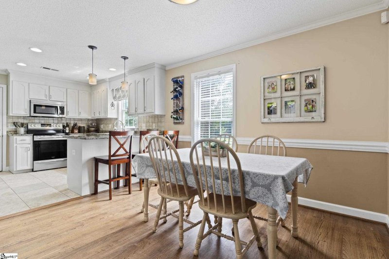 Property image 4 at 3 Halbrook Drive, Taylors, SC 29687