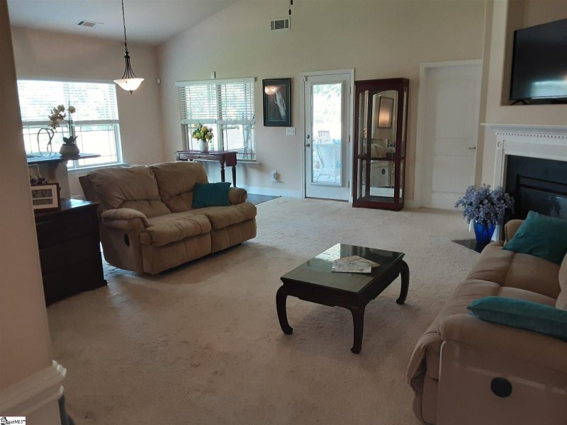 Property image 5 at 38 Sampit Drive, Simpsonville, SC 29681