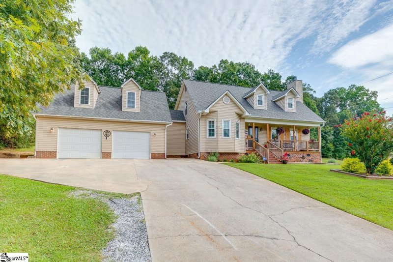 Property image 2 at 524 Hillandale Road, Liberty, SC 29657