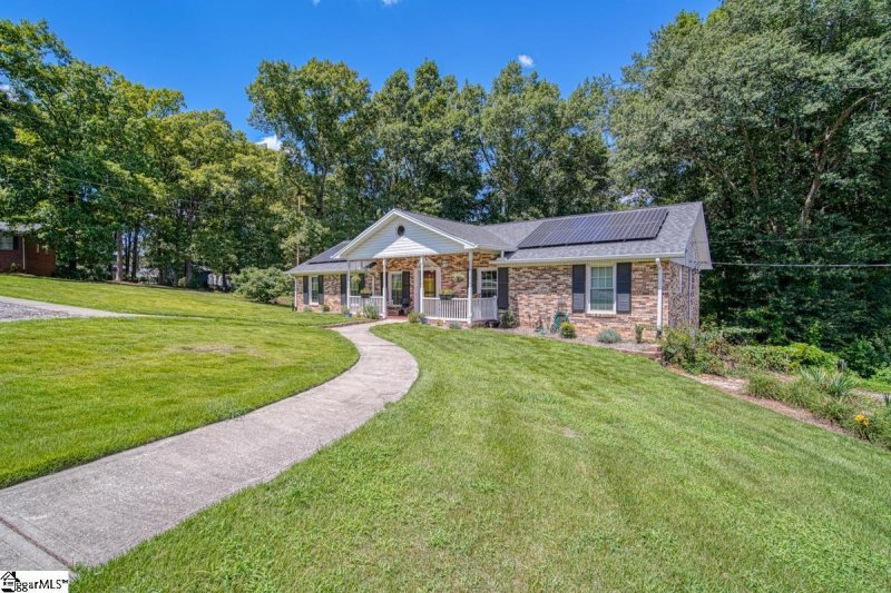 Property image 2 at 604 Confederate Circle, Taylors, SC 29687