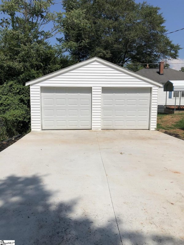 Property image 2 at 207 Church Street, Easley, SC 29640-1027