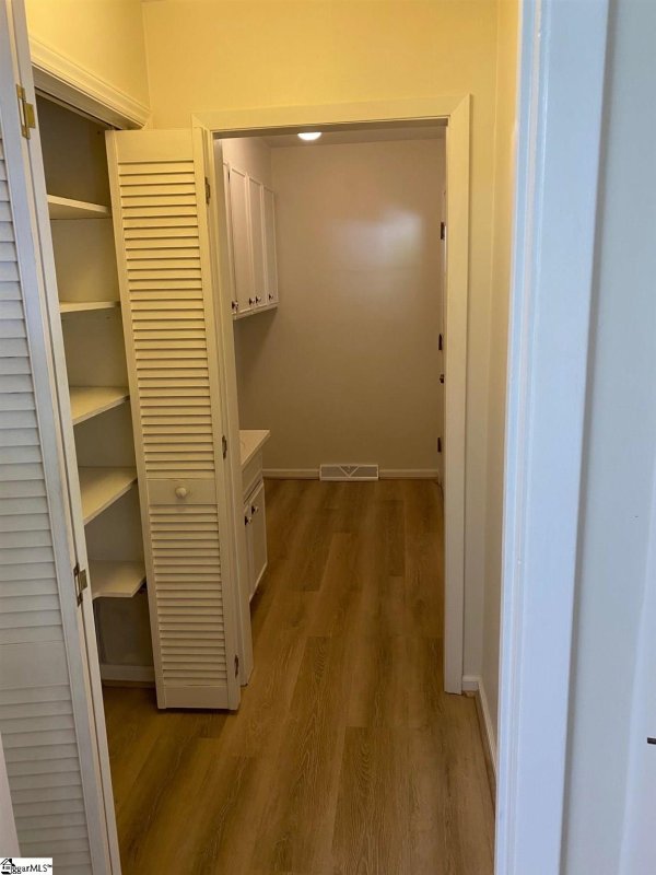 Property image 3 at 101 Redcliffe Road, Greenville, SC 29615