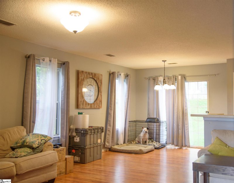 Property image 2 at 104 Beauregard Court, Greer, SC 29651