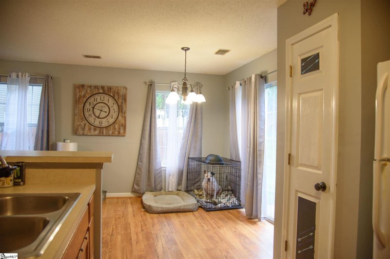 Property image 5 at 104 Beauregard Court, Greer, SC 29651