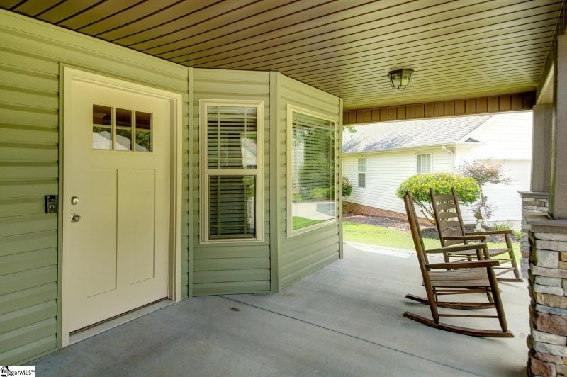 Property image 3 at 131 Royal Drive, Williamston, SC 29697