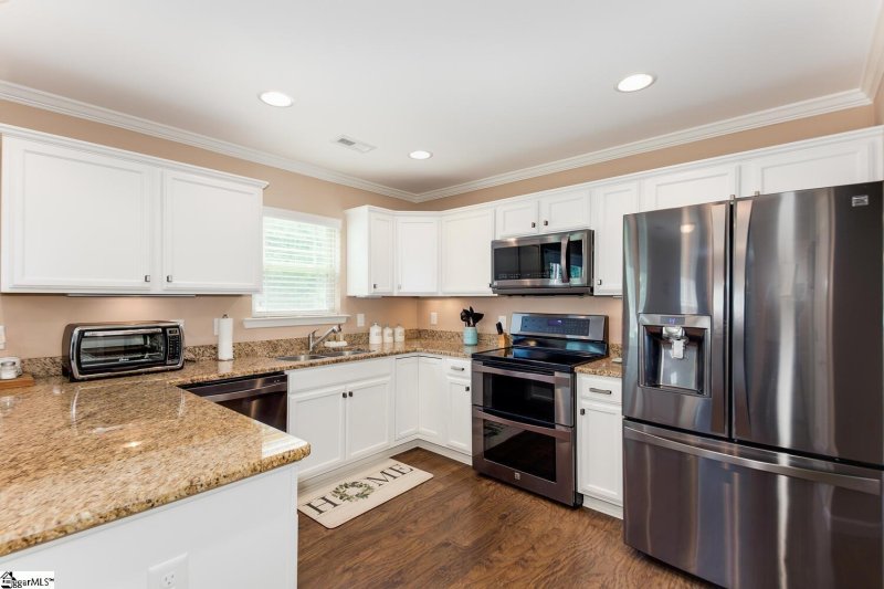 Property image 5 at 131 Royal Drive, Williamston, SC 29697