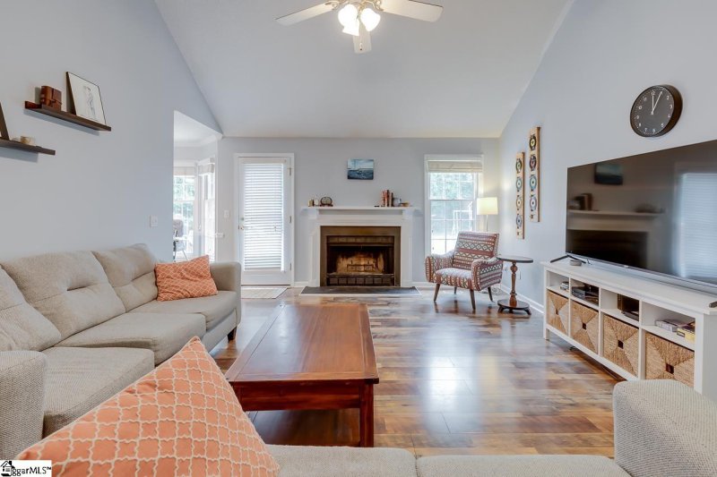 Property image 5 at 1040 Devenger Road, Greer, SC 29650