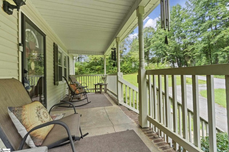 Property image 2 at 304 Willow Drive, Piedmont, SC 29673-8377