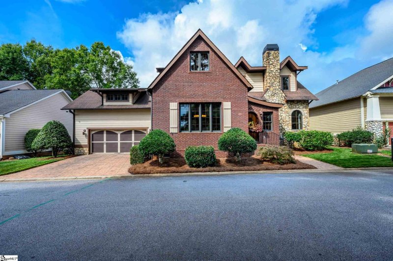 42 Verona Circle
