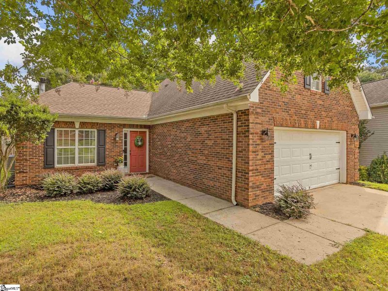 Property image 3 at 840 Thornbird Circle, Boiling Springs, SC 29316