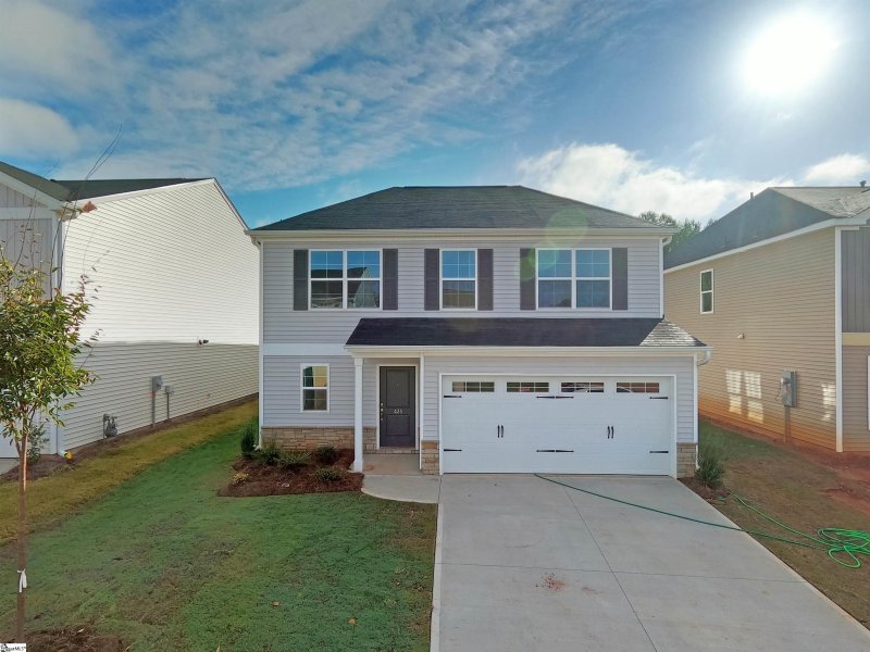 Property image 2 at 435 Grantham Court, Spartanburg, SC 29303