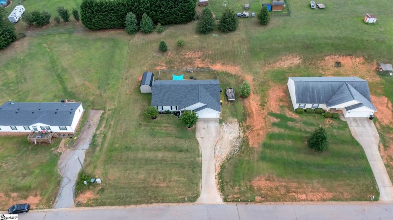 Property image 4 at 108 Blackbird Lane, Greenville, SC 29611