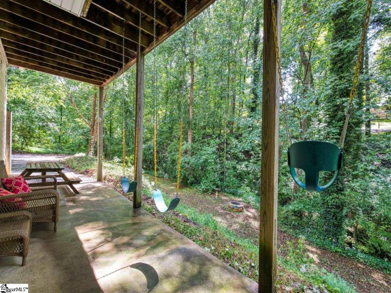 Property image 5 at 105 Devonshire Lane, Greenville, SC 29617